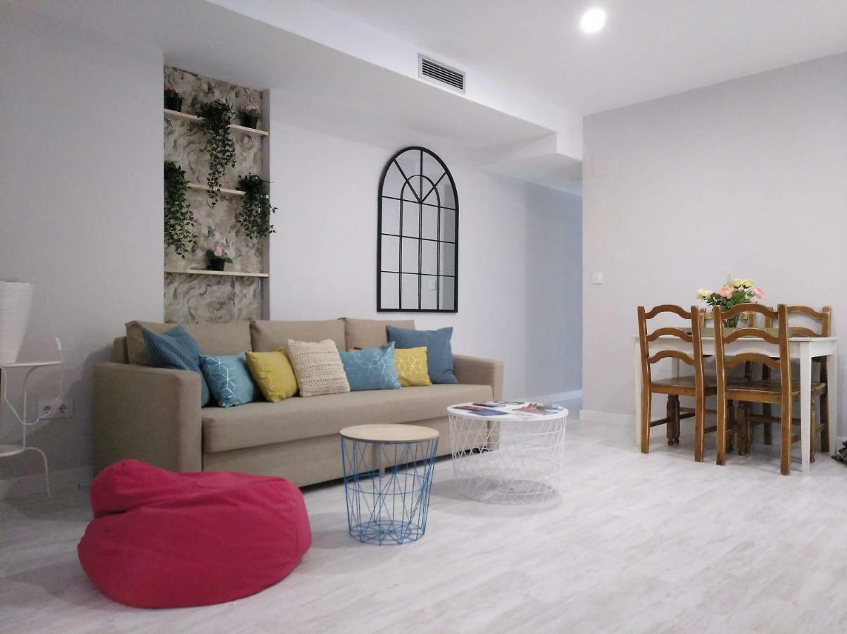 סרגוסה Apartamento Centro San Blas 36, Proximo Al Pilar מראה חיצוני תמונה