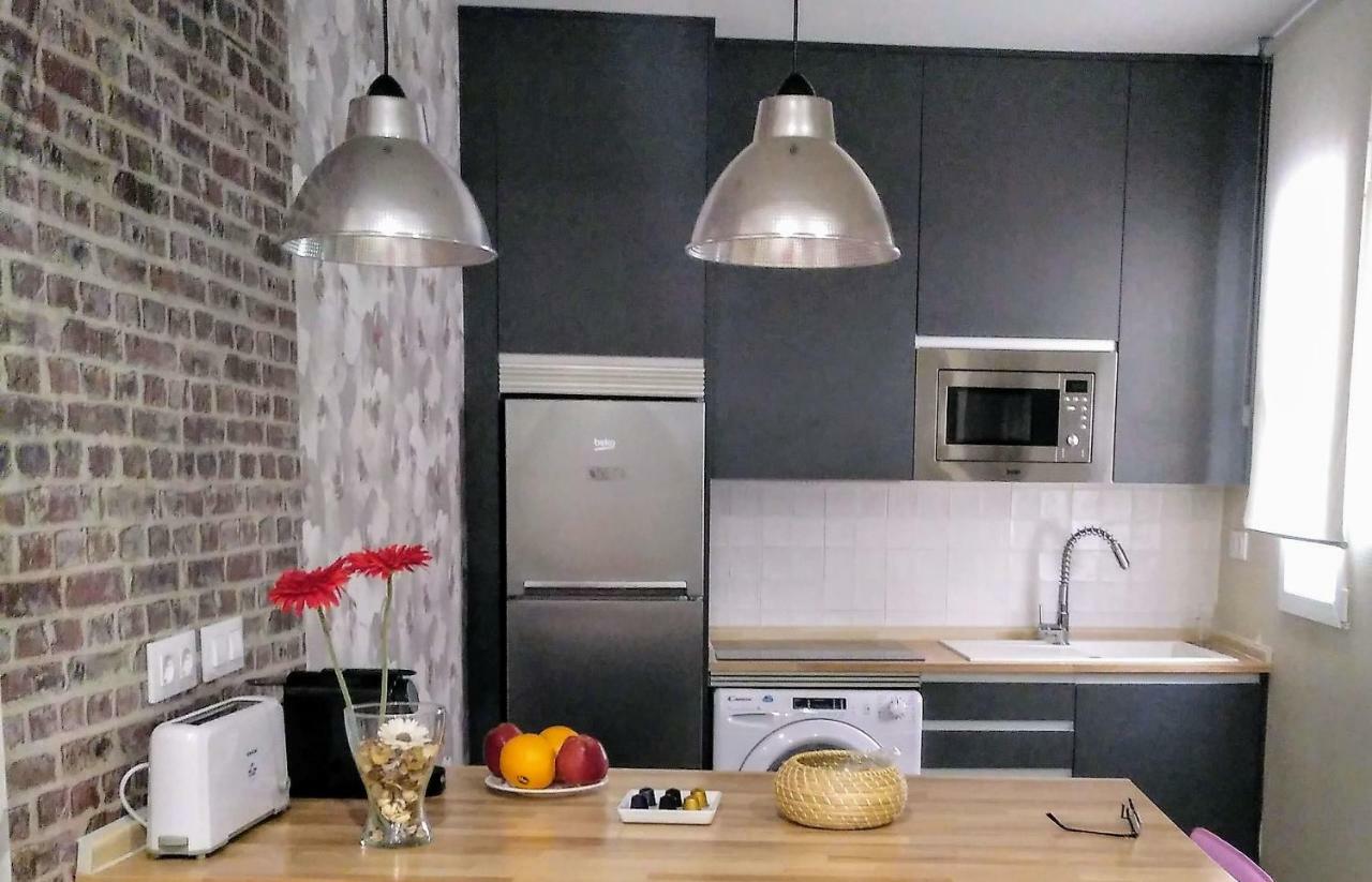 סרגוסה Apartamento Centro San Blas 36, Proximo Al Pilar מראה חיצוני תמונה