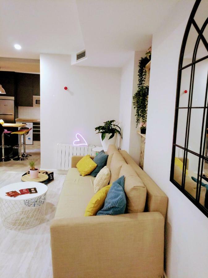 סרגוסה Apartamento Centro San Blas 36, Proximo Al Pilar מראה חיצוני תמונה